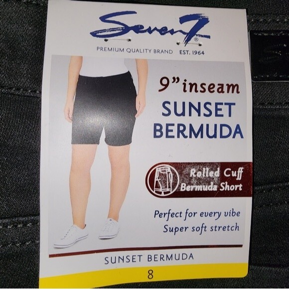 Seven7 Black Super Soft Stretch Rolled Cuff Sunset Bermuda Shorts Size 8 - Picture 5 of 11